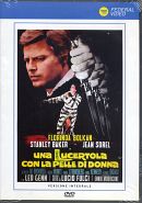 UNA LUCERTOLA CON LA PELLE DI DONNA